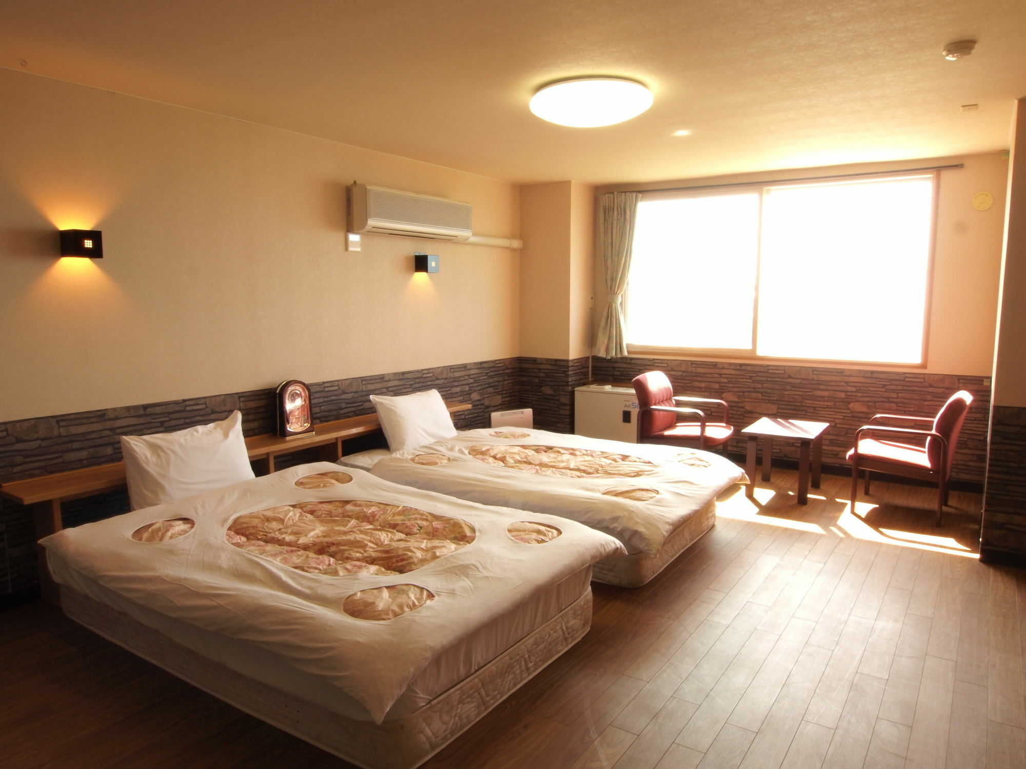 Shiretoko Yuhi No Ataruie Onsen Hostel Шари Екстериор снимка