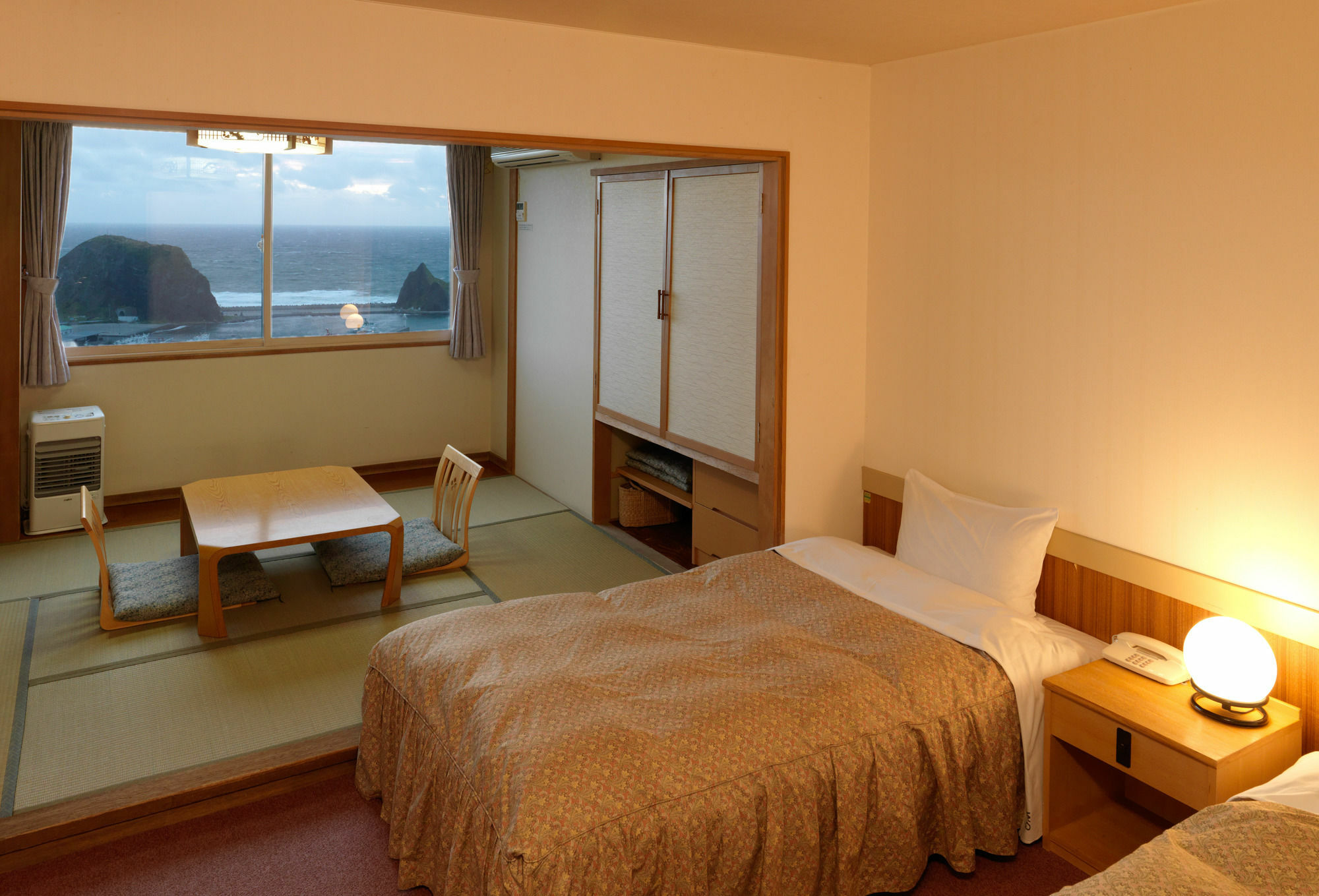 Shiretoko Yuhi No Ataruie Onsen Hostel Шари Екстериор снимка